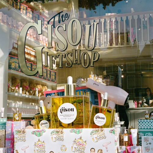 Gisou’s Holiday Pop-up Store: <br> The Gisou Gift Shop